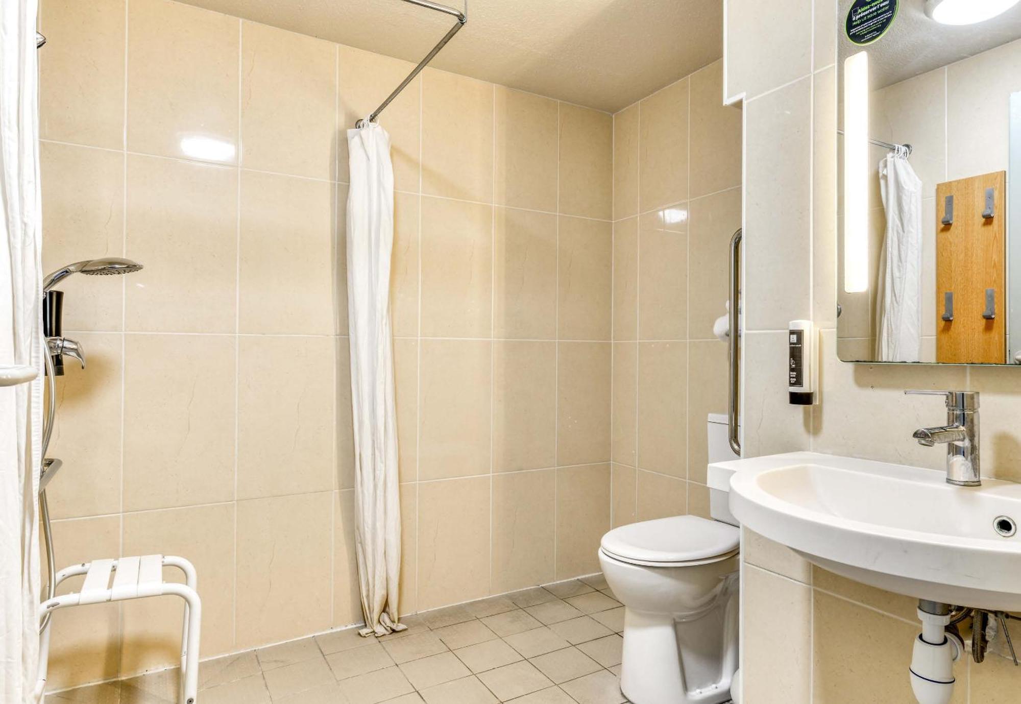 B&B Hotel Narbonne 1 Екстер'єр фото